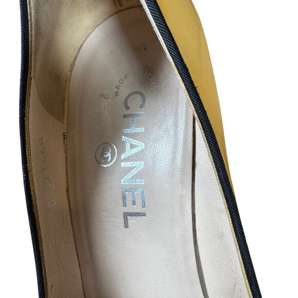 Chanel CC Patent Leather Cap Toe Multicolor Metal Heel Pumps Size 38.5 - Picture 6 of 13
